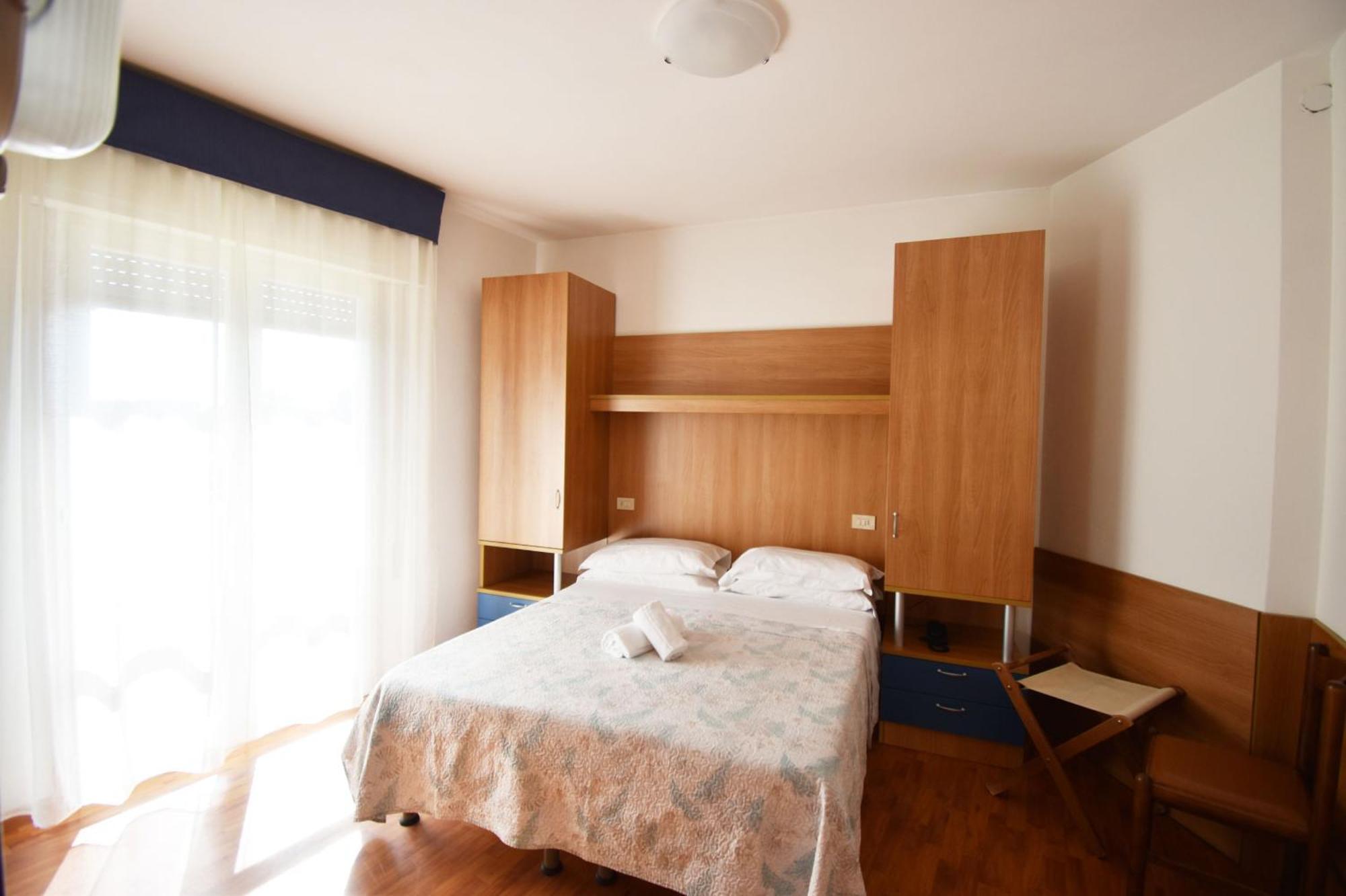 Hotel Galles Jesolo Exteriör bild